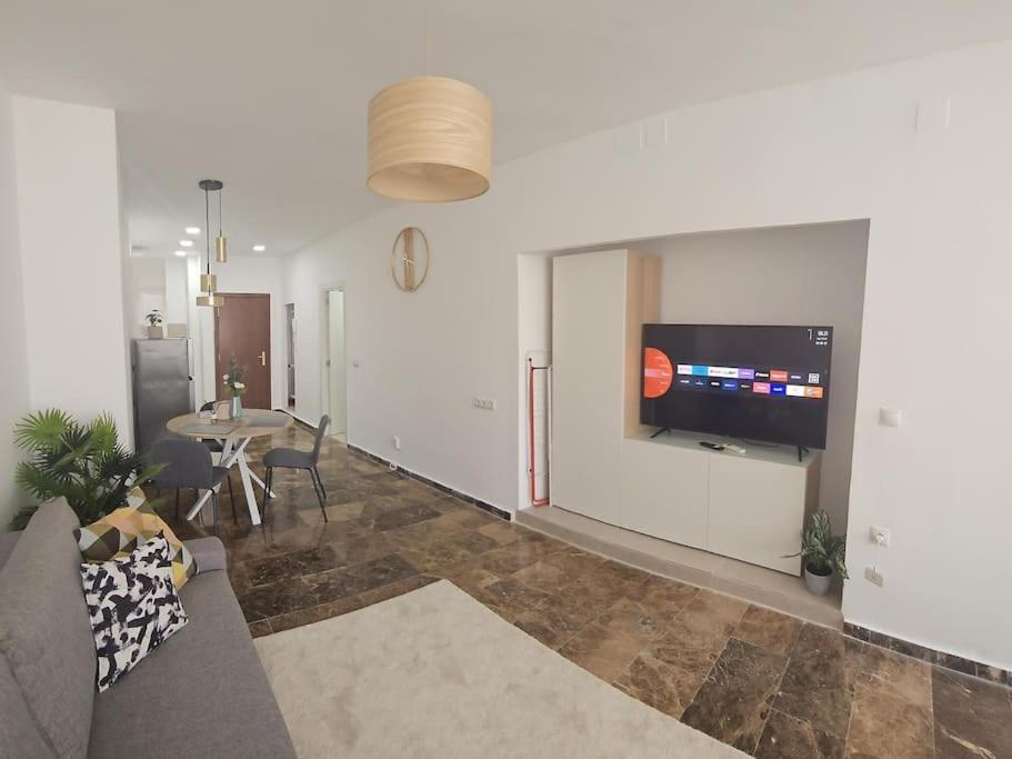 Tao City Center Apartment With Fee Wifi And Air Con By Namaste Elite トレモリノス エクステリア 写真