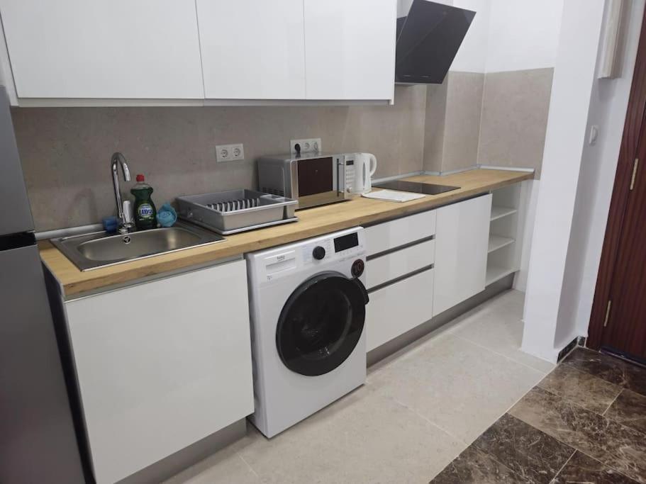 Tao City Center Apartment With Fee Wifi And Air Con By Namaste Elite トレモリノス エクステリア 写真