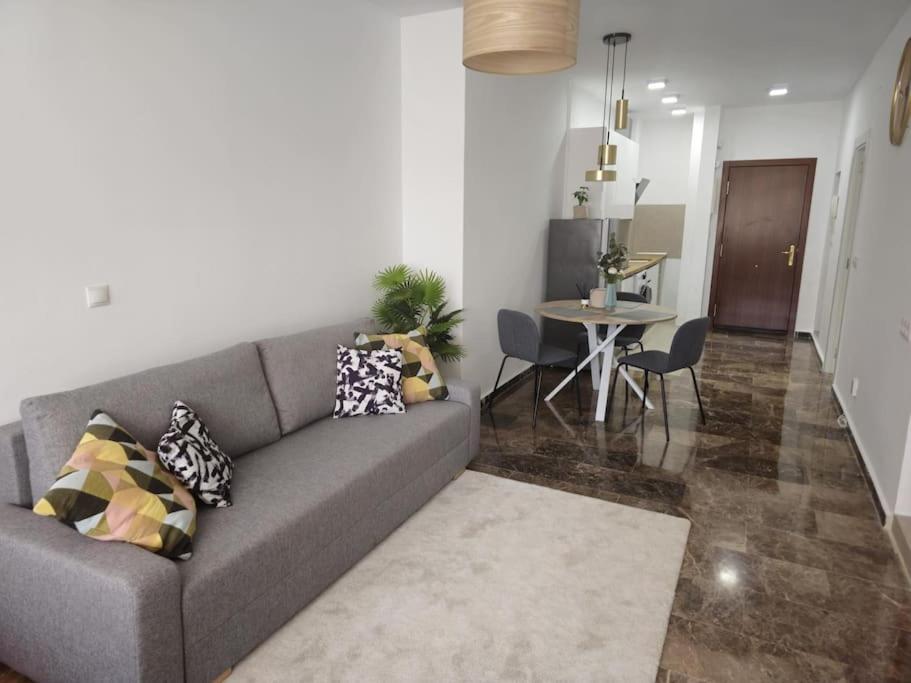 Tao City Center Apartment With Fee Wifi And Air Con By Namaste Elite トレモリノス エクステリア 写真